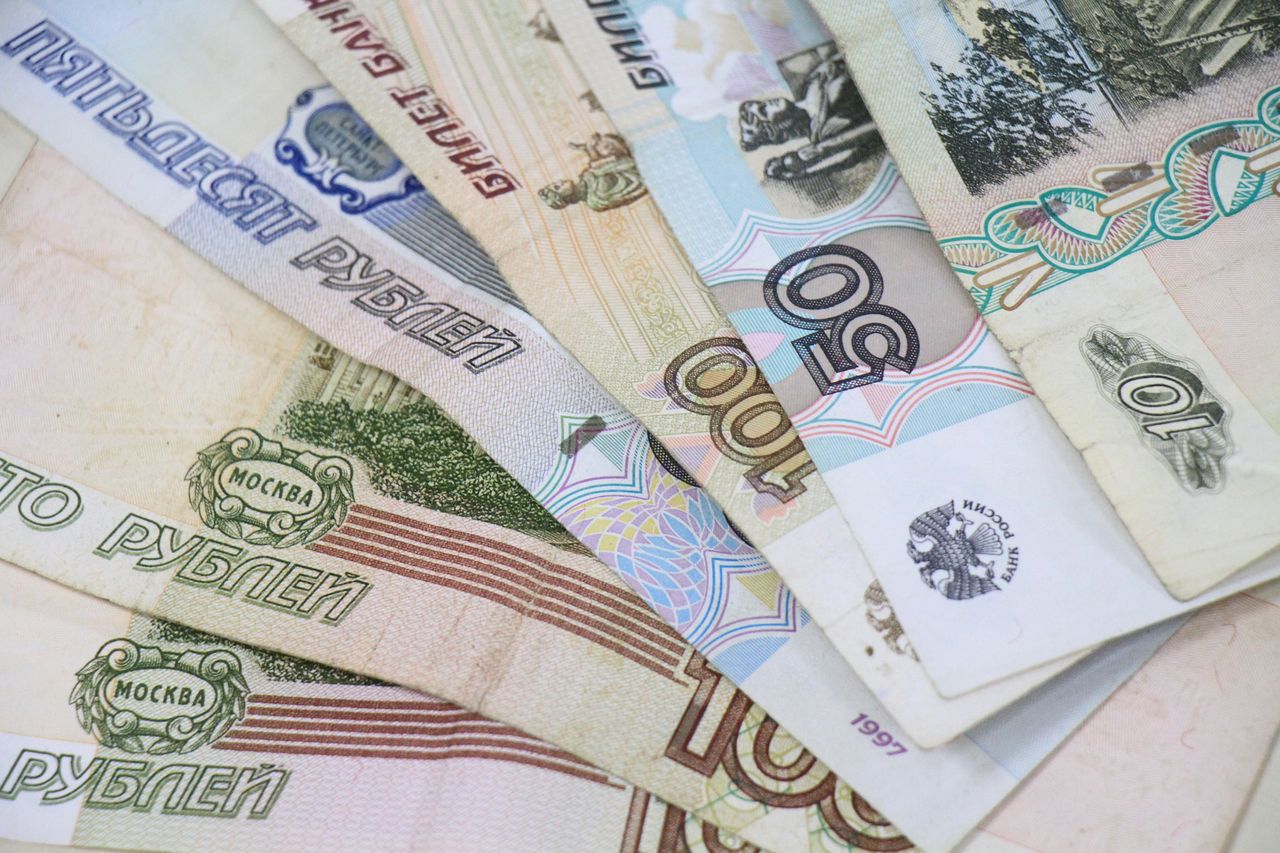 Председатель Контрольного органа Сосьвы заработала больше полумиллиона рублей