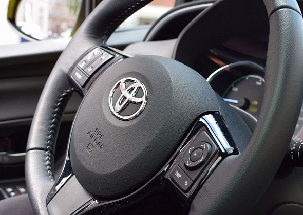 Власти Сосьвы со второго раза не смогли взять в лизинг Toyota Camry