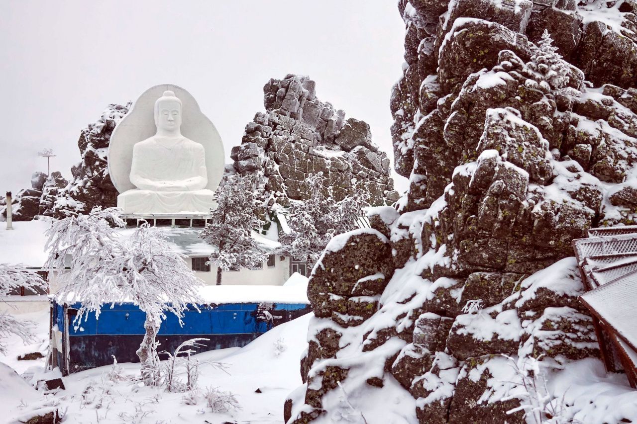 Община буддийского монастыря "Шедруб Линг" запустила петицию за свободный доступ на гору Качканар