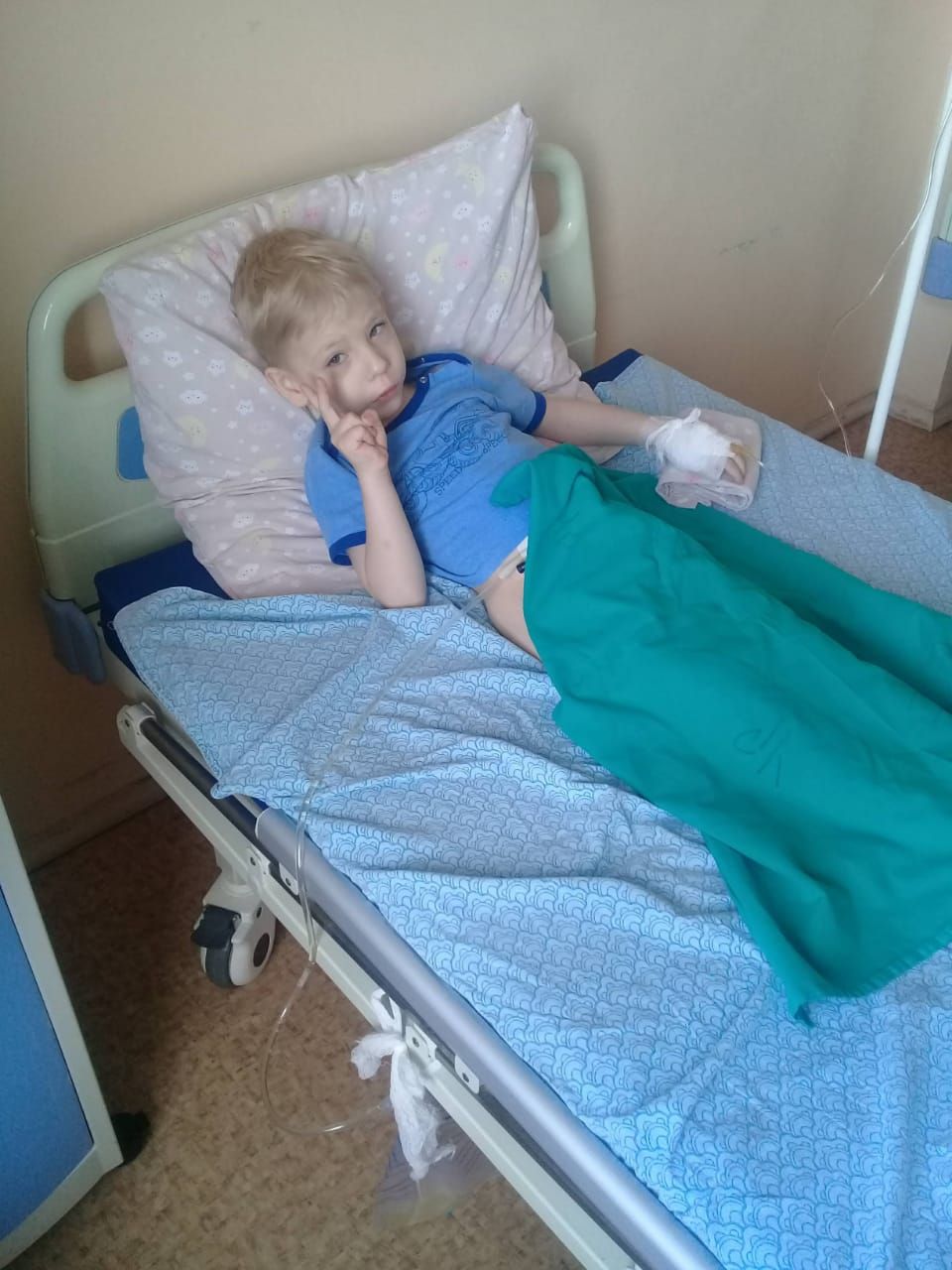 Юному серовчанину Тимофею Волкову нужна помощь добрых людей