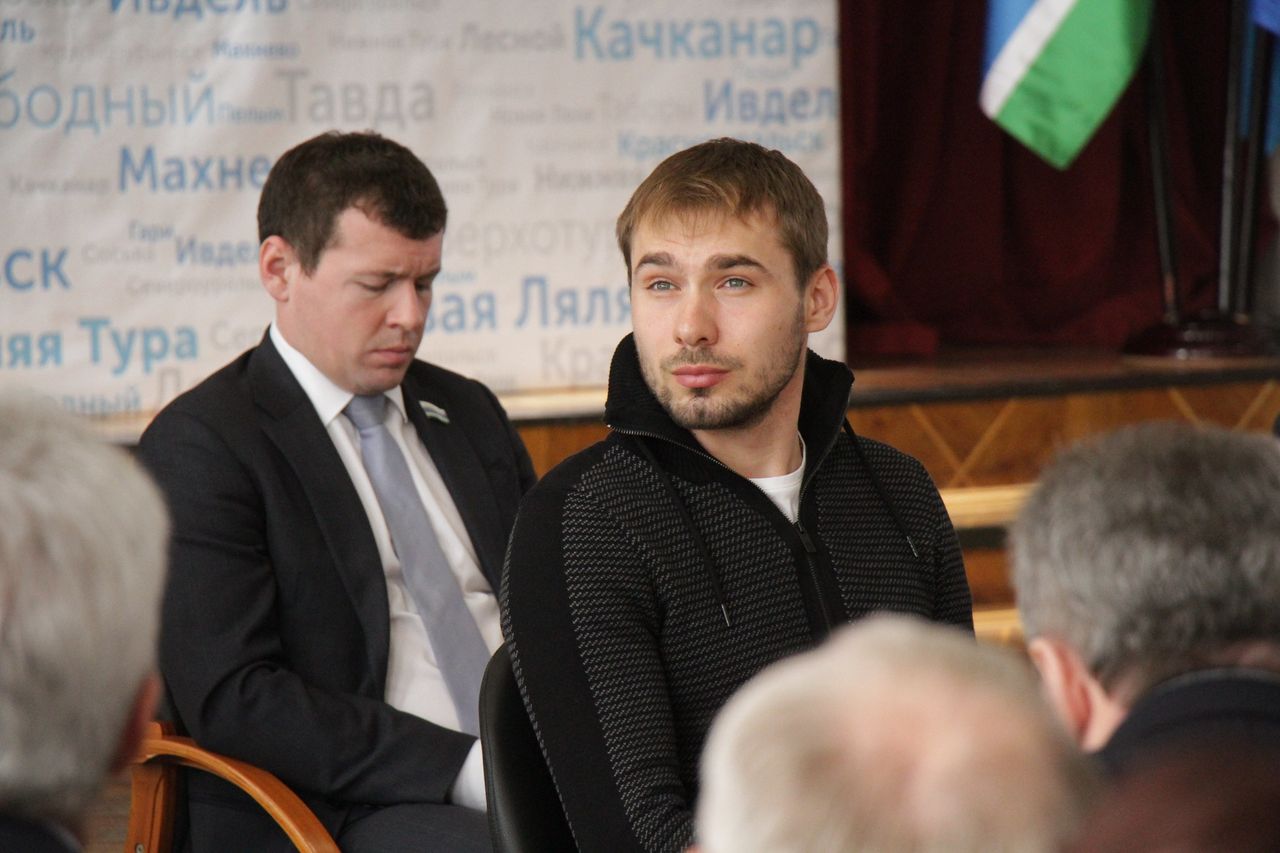 Суд не стал снимать Антона Шипулина с выборов