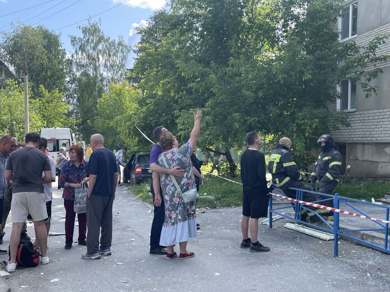 “Не знаю, как выжили”. Серовчане из дома, где взорвался газ, рассказали о произошедшем