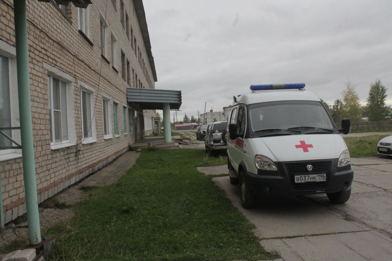 Прокуратура Серова потребовала реабилитации школьников, вышедших на пикеты, чтобы отстоять здание больницы в Восточном. Проверявших их полицейских... проверят
