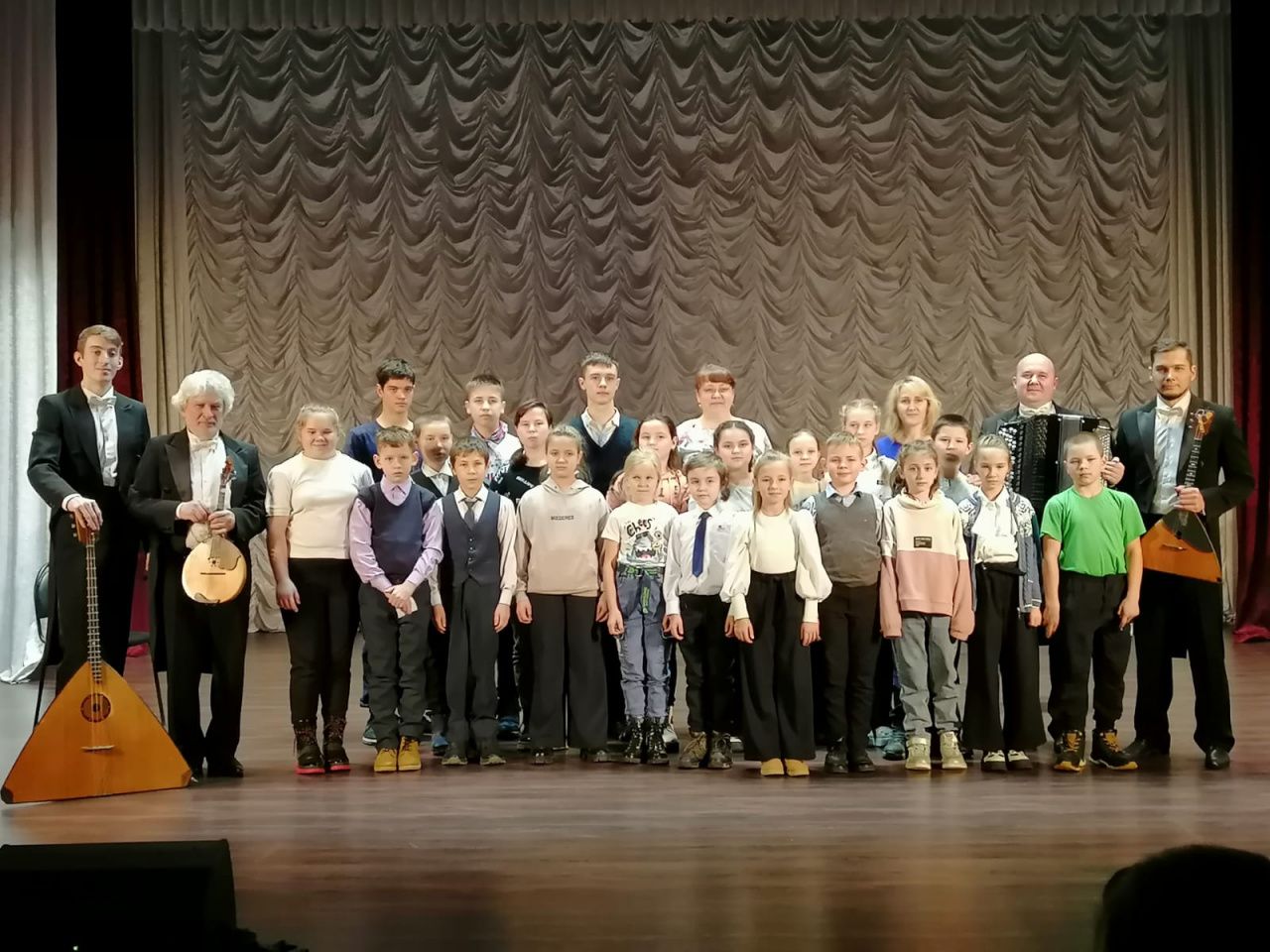 Воспитанники детской музыкальной школы Восточного послушали "Урал"
