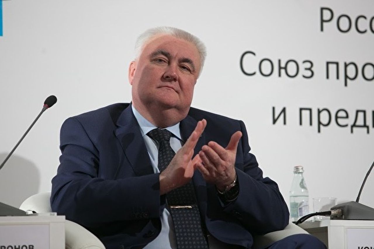 Начальника Свердловской железной дороги подозревают в получении взятки