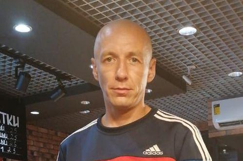 Третий день под Карпинском ищут серовчанина Алексея Егорова. Его мама просит, чтобы к поискам присоединилось как можно больше людей 