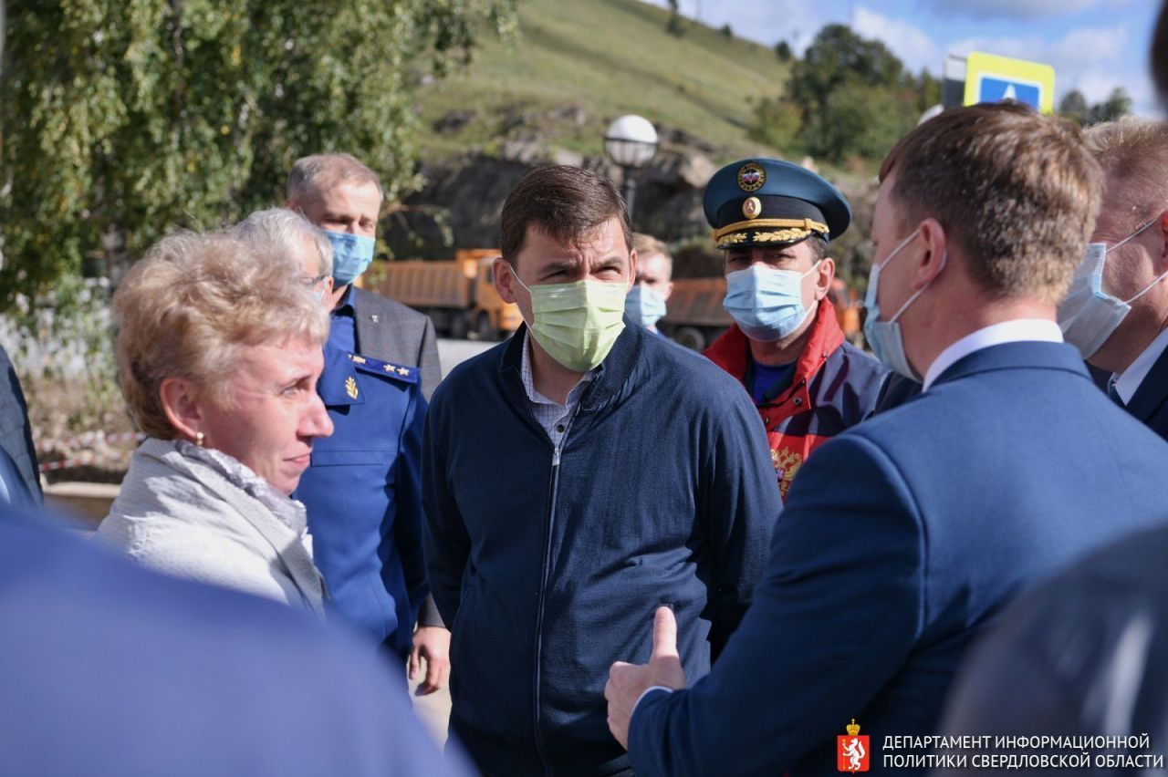 По поручению Евгения Куйвашева в Нижних Сергах в 2022 году отремонтируют несколько улиц