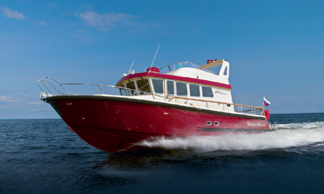 Фото яхты NorthSilver 1440, аналогичной той, что приобрела ФСБ России. MBY Russia / Твиттер