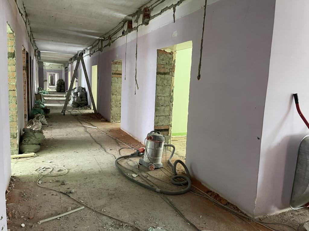 Так выглядел второй этаж больницы в середине марта. Фото: Анна Куприянова, "Глобус"