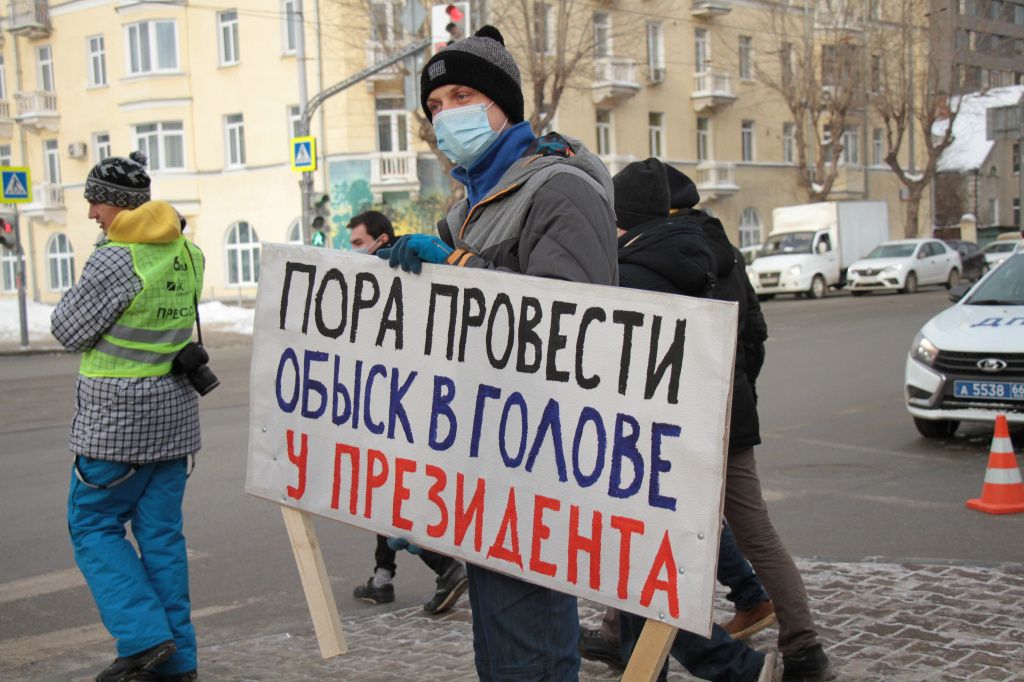 Через 10 минут этого мужчину задержат. Фото: Константин Бобылев, “Глобус”
