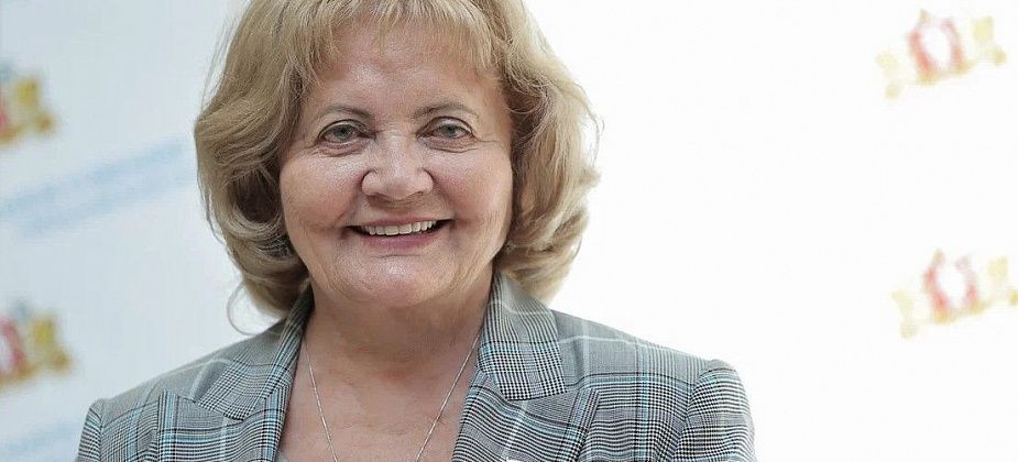 Людмила Бабушкина обсудила с муниципалитетами реализацию проекта “Дети в семье”