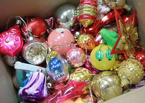 Сосьвинцы, у вас есть интересные елочные украшения? Поделитесь историями про них!