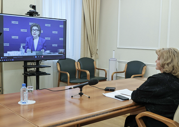 В ЗакСобрании оценили вклад «серебряных» волонтеров Среднего Урала в поддержку гражданских инициатив