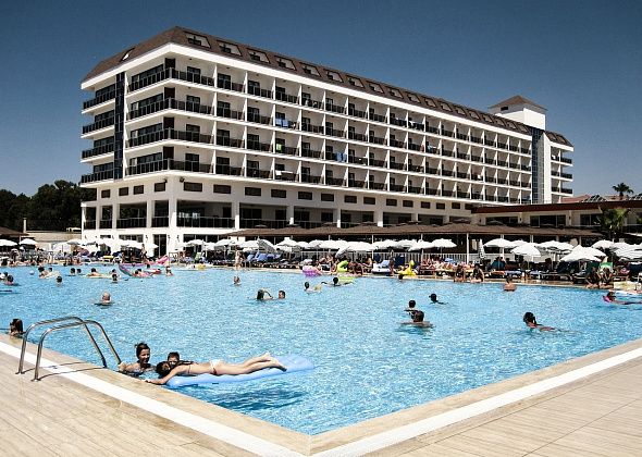 Российским полицейским разрешили отдыхать в Турции и Таиланде