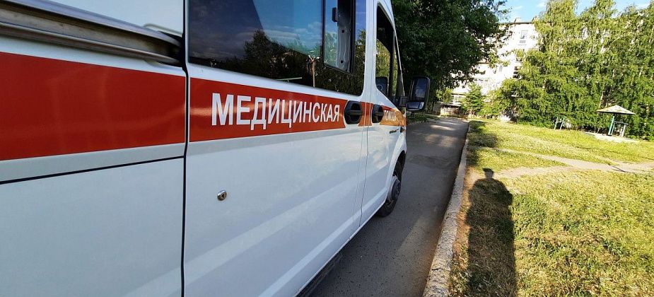 Под суд пошел екатеринбуржец, ударивший фельдшера "Скорой", которая везла его в больницу