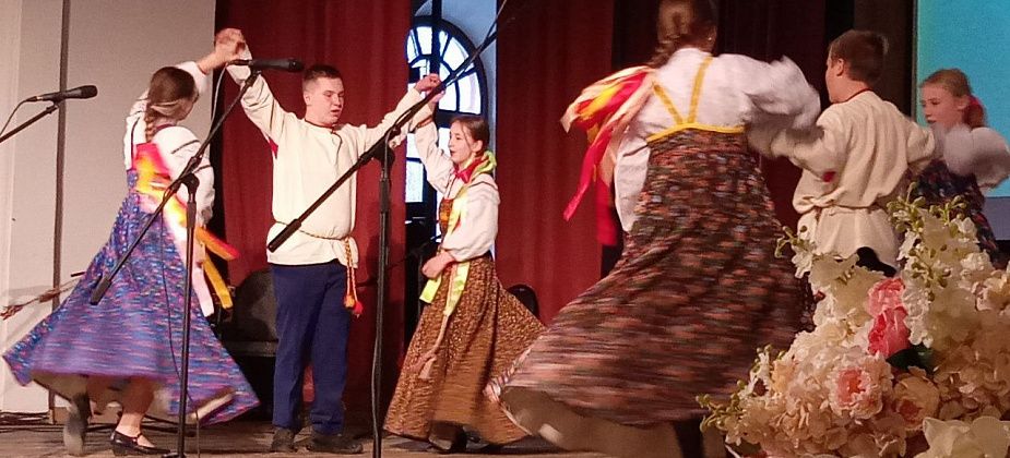 Ансамбль из Восточного принял участие в фестивале «Песенная кадриль Урала»