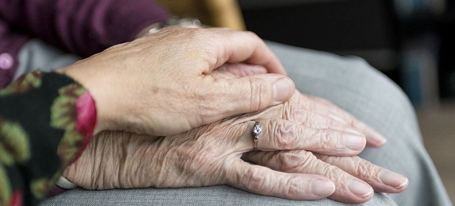 Продолжительность жизни в России превысила 73 года