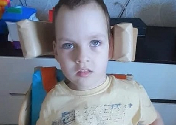 Маленькому жителю Сосьвы нужна прогулочная коляска: "Мы сможем больше гулять" 