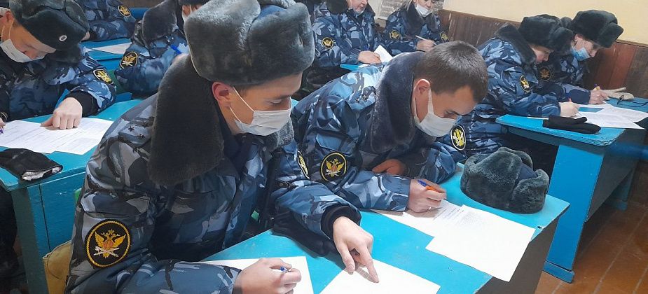 Сотрудники сосьвинского ЛИУ-23 сдали КПЗ