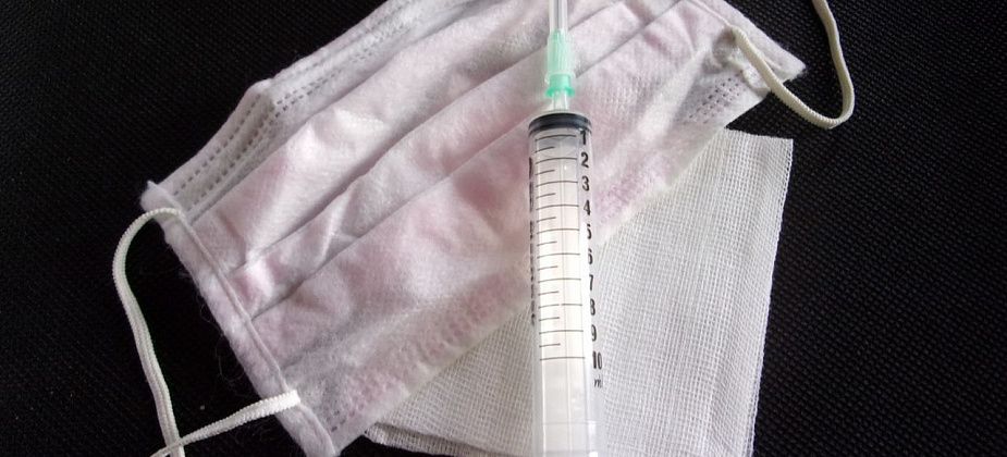 "У меня нет лишних детей"... Маленькой жительнице Гарей стало плохо после прививки