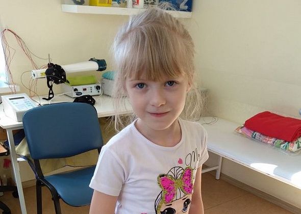 Мэр Волчанска помог пополнить “копилку” для Ники Казаковой