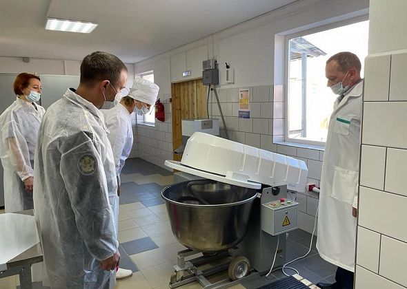 В сосьвинской колонии открыли новую хлебопекарню