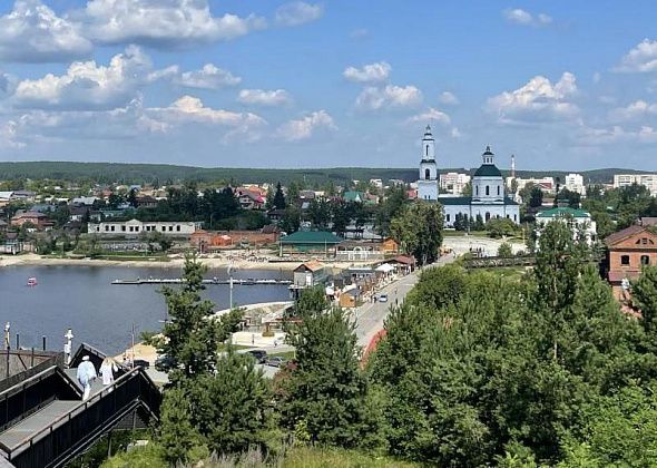 "Призраки" в старом заводе, набережная и Бессонова гора. Поездка выходного дня в Сысерть