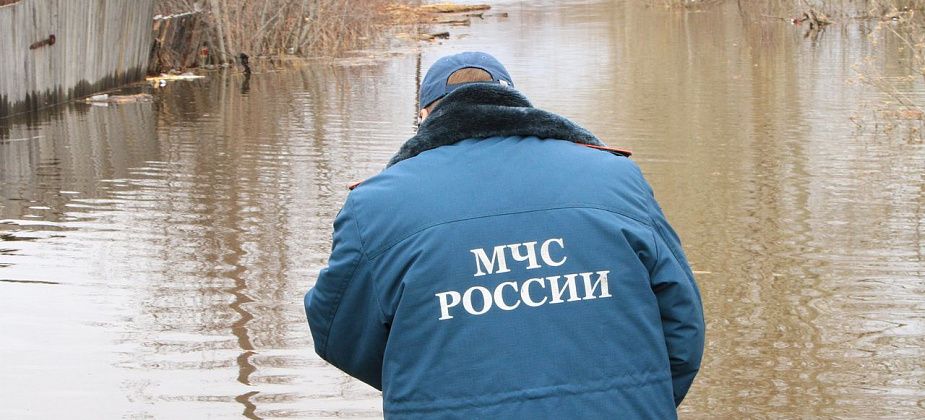 На реке Лозьва перевернулась лодка с пятью людьми на борту. Трое из них – дети