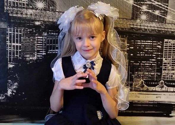 Ника Казакова уже пропустила летнее лечение - не собрали денег. Помощь нужна сейчас