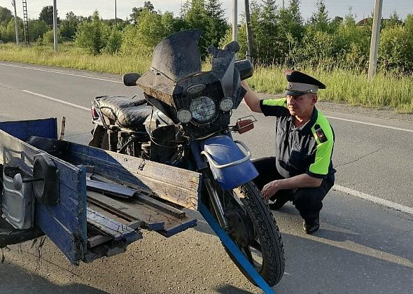 В Восточном мотоциклист без прав не справился с "Уралом", попал в ДТП и впал в кому