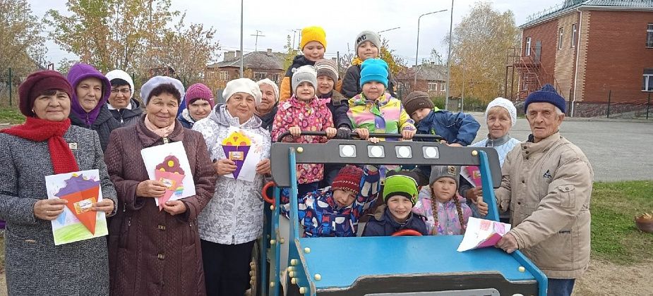 Активисты из числа старшего поколения сосьвинцев побывали в гостях у воспитанников детского сада