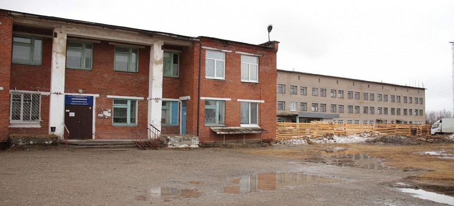 На ремонт кровли поликлиники в Восточном выделено 12 миллионов рублей