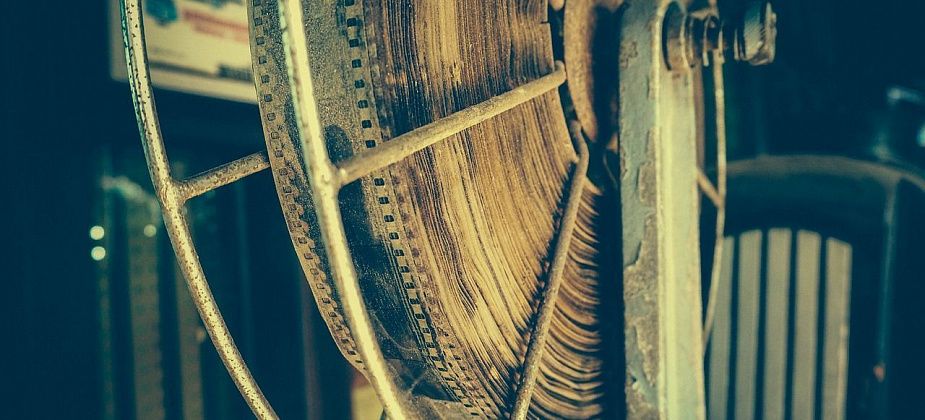 Чем заняться в каникулы: 2 января – Устройте киномарафон