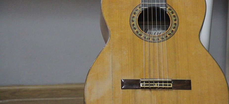 Услышьте Окуджаву! "О некинематографичной войне"