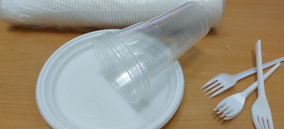 Минприроды предлагает запретить использование 28 одноразовых товаров в России