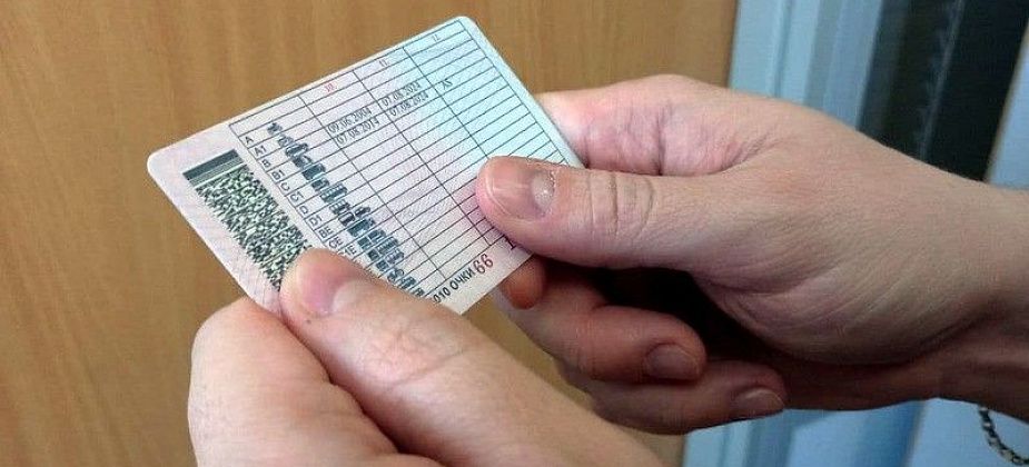 Прокуратура рассказывает о лишении водительских прав за сокрытие номеров