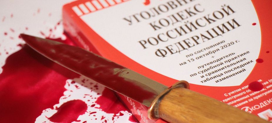 Безработного из Восточного обвиняют в убийстве жителя Невьянска и покушении на убийство его жены