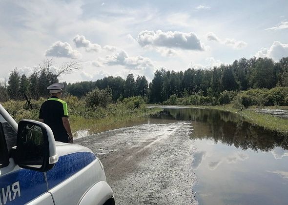 На дороге между Сосьвой и Гарями ввели временные ограничения – из-за затопления