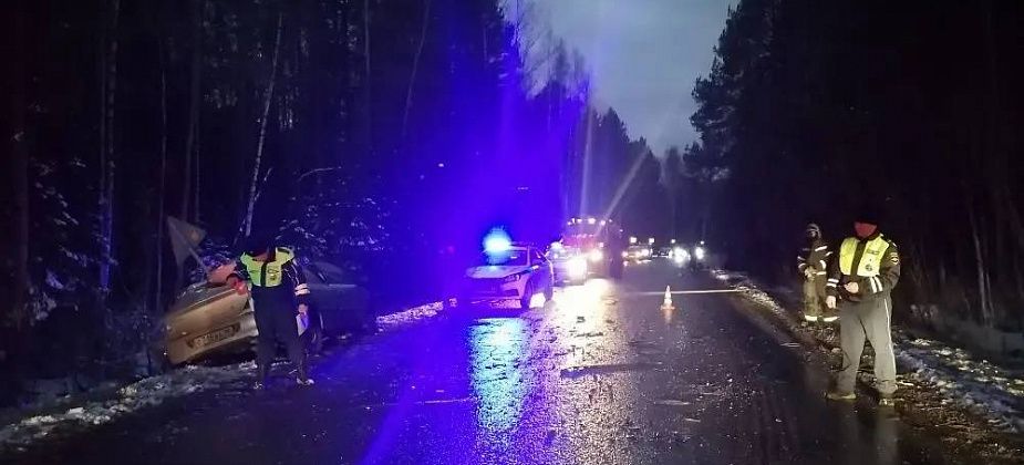 В ДТП на трассе между Серовом и Сосьвой погибли женщина и ребенок