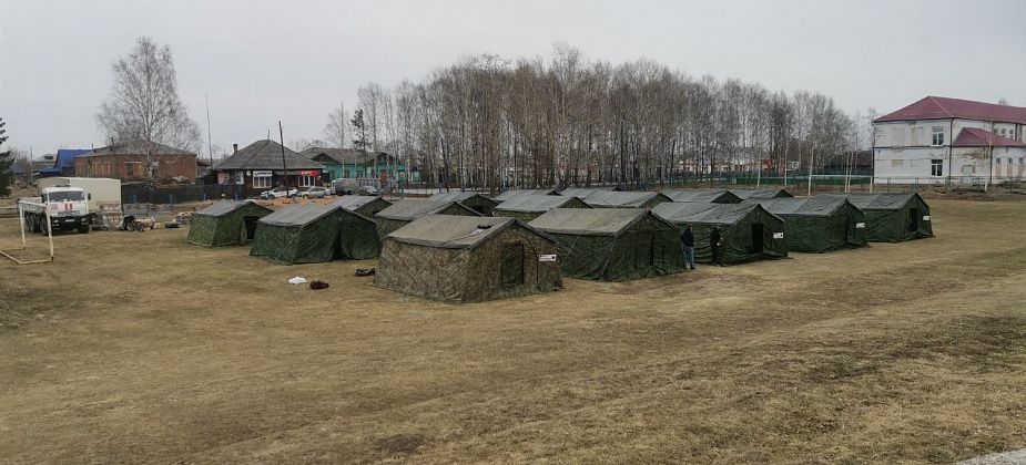 Для сосьвинцев, потерявших дома в пожаре, открыты "горячие линии"