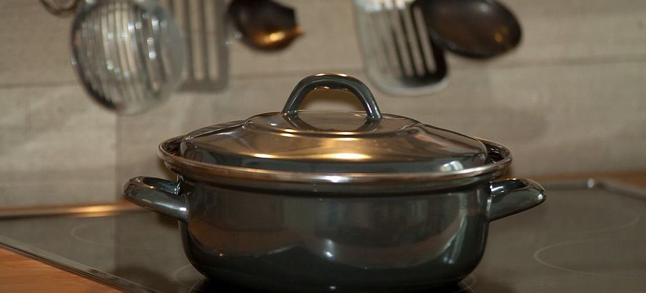 Надежная и красивая: как выбрать хорошую посуду для дома