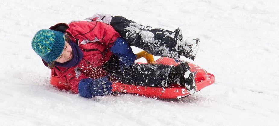 Впереди каникулы: как организовать отдых детям, чтобы он не навредил им