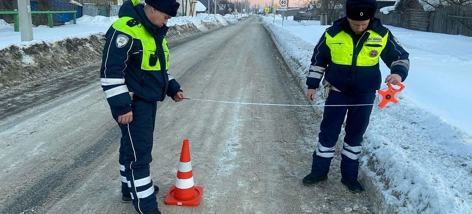 В Сосьве произошло ДТП с участием подростка - девочка получила удар в лицо боковым зеркалом машины