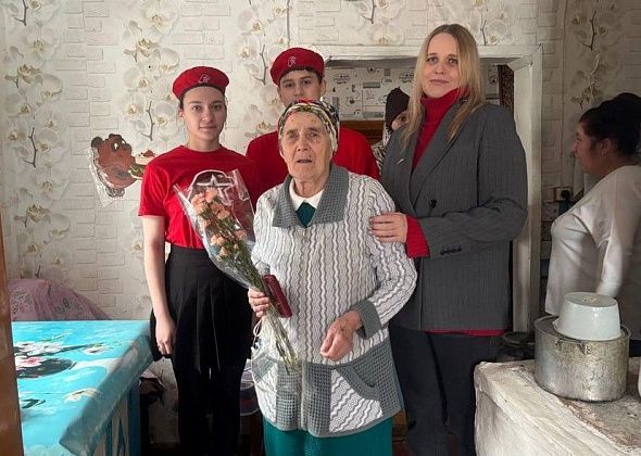 В Сосьве начали вручать юбилейные медали к 80-летию Победы в Великой Отечественной войне