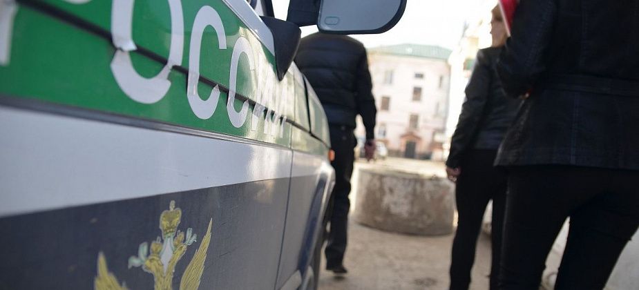 Свердловчанина арестовали на церемонии бракосочетания за долг по алиментам