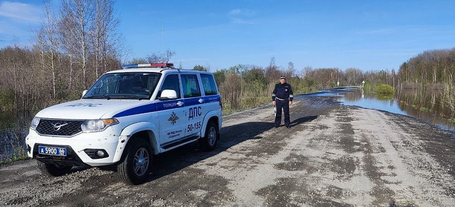 Между Сосьвой и Гарями подтопило дорогу