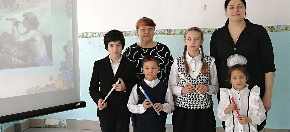 Музыкальная школа Восточного устроила для школьников концерт «Волшебная сила свирели»
