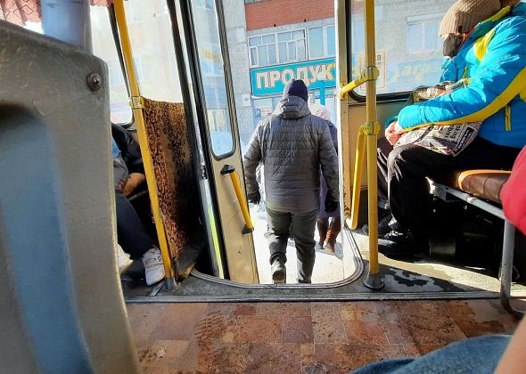Госавтоинспекция проверяет работу автобусов в Серове, Сосьве и Гарях