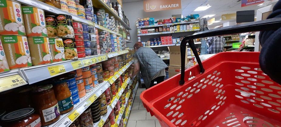 В России могут появиться социальные полки с бесплатными продуктами