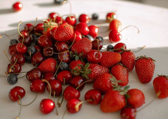 Сладкие и аппетитные: учимся выбирать хорошие сезонные ягоды